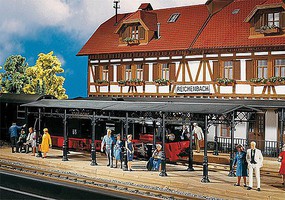 Pola Covered psgr platform G-Scale Pola Covered psgr platform G-Scale
