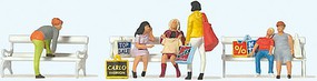 Preiser Shopping People On Bench