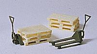 Preiser Military Pallet Jacks and Pallets Model Railroad Building Accessory HO Scale #18353