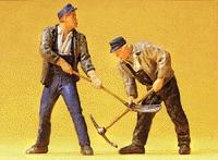 Preiser Track Workers with Pitchfork & Pick Ax Model Railroad Figures G Scale #45007
