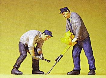 Preiser Track Workers with Tamper & Wrench Model Railroad Figures G Scale #45019