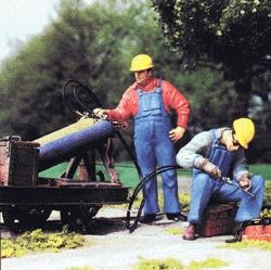 Preiser Modern US Track Welder & Helper with Hardhats Model Railroad Figures G Scale #45076