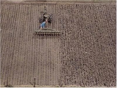 Pre-Size Plowed Field HO Scale Model Railroad Earth #701