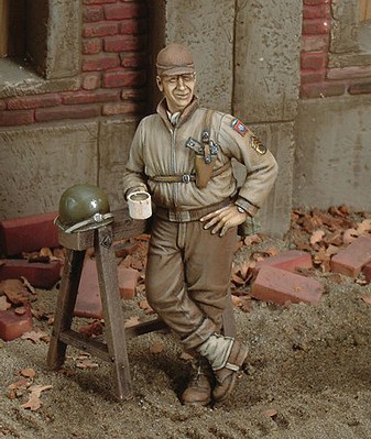 Royal-Model 1/35 WWII US Soldier at Break w/Mug (Resin)