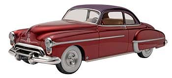 Revell-Monogram 1950 Olds Custom Plastic Model Car Kit 1/25 Scale #854022