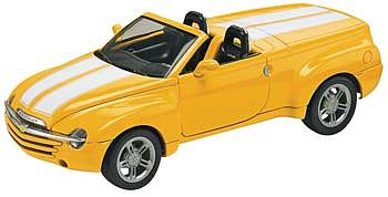 Revell-Monogram 2003 Chevy SSR Plastic Model Car Kit 1/25 Scale #854052