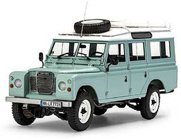 Revell-Monogram Land Rover Series III LWB Wagon w/Roof Rack Plastic Model Car Kit 1/24 Scale #854498