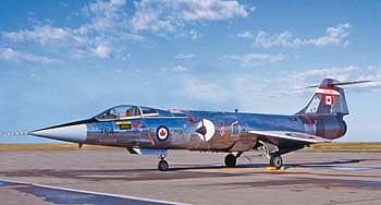 REVELL    1:48  F-104G STARFIGHTER RCAF  RMX5324