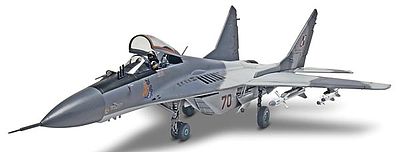 Revell-Monogram MiG 29 Fulcrum Plastic Model Airplane Kit 1/48 Scale #855865