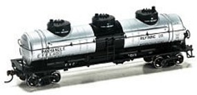 Roundhouse HO 3-Dome Tank, Panhandle Refining #6009 Roundhouse HO 3-Dome Tank, Panhandle Refining #6009