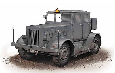 Special SS-100 Gigant Schwerer Radschlepper Tractor Plastic Model Military Truck Kit 1/72 #172001