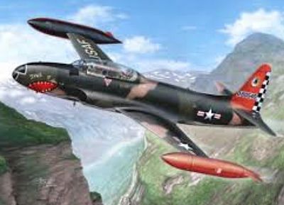 Special T33 T-Bird Aircraft over Europe (New Tool) Plastic Model Airplane Kit 1/32 #32050
