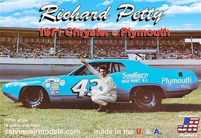 Salvinos 1971 Plymouth Roadrunner Petty Daytona Winner Plastic Model Car Kit 1/25 Scale #34096