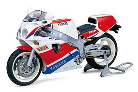 Tamiya Yamaha FZR750R (OW01) Bike Plastic Model Motorcycle Kit 1/12 Scale #14058 Tamiya Yamaha FZR750R (OW01) Bike Plastic Model Motorcycle Kit 1/12 Scale #14058