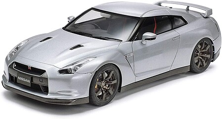 Tamiya 1/24 Nissan Skyline GT-R 24090 In Box Review 