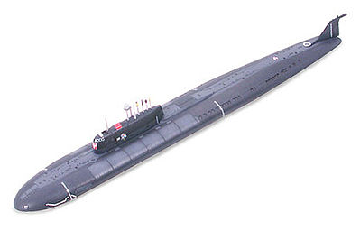 Tamiya WL Russian SSGN Kursk Submarine Sub Plastic Model Military Ship Kit 1/700 Scale #31906