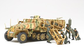 Mtl. SPW. Sd.Kfz. 251/1 Ausf.D Stuka Zu Fuss Plastic Model Military Vehicle Kit 1/48 #32566