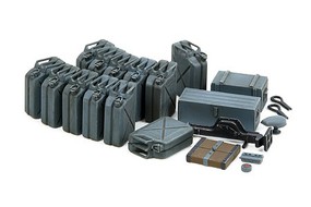 German Jerry Can Set Plastic Model Military Diorama Kit 1/35 Scale #35315