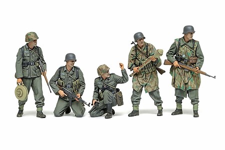 Tamiya German Infantry Set WWII Plastic Model Figures 1-35 Scale #35382