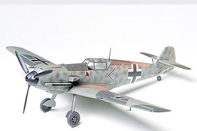 Messerschmitt BF109E Fighter Aircraft WWII Plastic Model Kit 1/48 Scale #61050