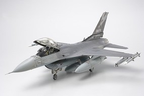 Lockheed F-16C Block 25/32 Jet Fighting Falcon Plastic Model Airplane Kit 1/48 Scale #61101