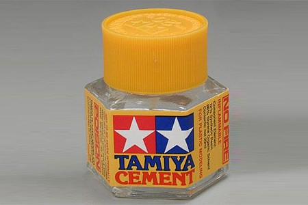 Tamiya Plastic Cement 20 ml Plastic Model and Hobby Cement #87012