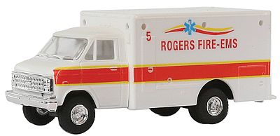 Trident Emergency Van Ambulance Rogers Ambulance Milwaukee HO Scale Model Railroad Vehicle #90378