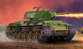 Trumpeter Soviet KV-8S Heavy Tank with Welded Turret