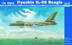 Trumpeter Ilyushin IL28 Beagle Aircraft Plastic Model Airplane Kit 1/72 Scale #1604