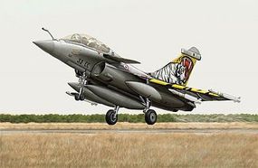 Trumpeter French Rafale B Fighter Aircraft Plastic Model Airplane Kit 1/144 Scale #3913