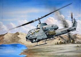 Trumpeter AH1W Super Cobra Helicopter