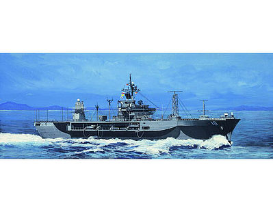 Trumpeter USS Blue Ridge LCC19 Command Ship 1997 Plastic Model Military Ship 1/700 Scale #5715