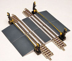 Tomy Railroad Crossing D w/o Track N Scale Model Railroad Accessory #258667 Tomy Railroad Crossing D w/o Track N Scale Model Railroad Accessory #258667