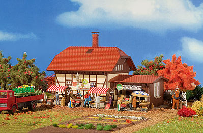 FALLER Stables Model Kit V HO Gauge 130522