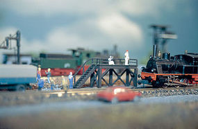 Vollmer Engine Repair Platform Kit N Scale Model Railroad Building #47548