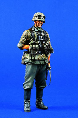 Verlinden 120mm SS Infantryman Resin Model Military Figure Kit 1/16 Scale #0451