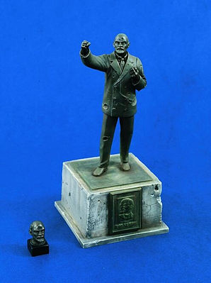 Verlinden Lenin Statue Resin Model Figure Kit 1/35 Scale #1280