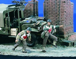 US Medics Running (2)