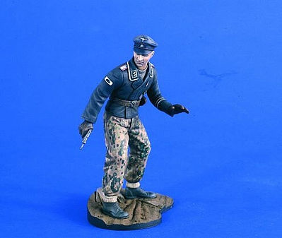 Verlinden 120mm German Panzer Officer WWII Resin Model Military Figure Kit 1/16 Scale #2306
