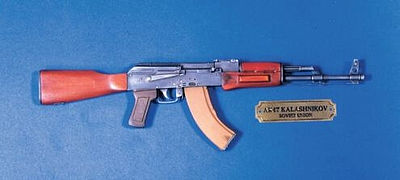 Verlinden AK47 Kalashnikov Soviet Union Gun Plastic Model Weapon Kit 1/4 Scale #2552