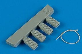 Universal Navy Early Wheel Chocks Plastic Model Aircraft Accessory 1/48 #148002