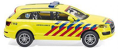 Wiking Audi Q7 SUV Dutch Emergency Doctor/Ambulance HO Scale Model Railroad Vehicle #7117