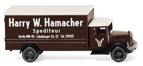 Wiking Box Truck Harry Hamacher N-Scale Wiking Box Truck Harry Hamacher N-Scale
