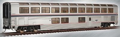 Walthers Superliner(R) I Lounge - Ready to Run Amtrak(R) (Phase IVb, Plated Finish, Wide blue, Thin red & white stripes) - HO-Scale