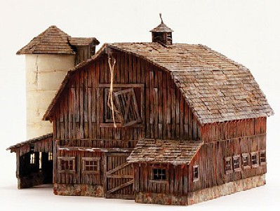 Woodland Old Weathered Barn Built-&-Ready(R) O Scale Model Railroad Building #5865