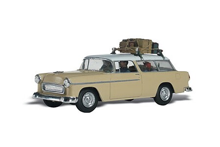 Woodland Family Vacation 1950s Nomad w/Figures AutoScenes HO Scale Model Railroad Vehicle #as5525