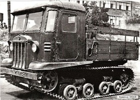 Zvezda 1/35 Soviet STZ5 Artillery Tractor (New Tool)
