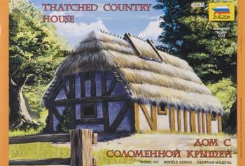 Zvezda European Thatched Medieval House 1/72 Scale Plastic Model Military Diorama #8532