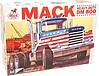 1/25 Mack DM800 Semi Tractor Cab 1/25 Mack DM800 Semi Tractor Cab