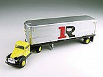 41/46 Chevy Tractor Ryder HO Scale Model Railroad Vehicle #31167